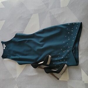 Elizabeth and James dress